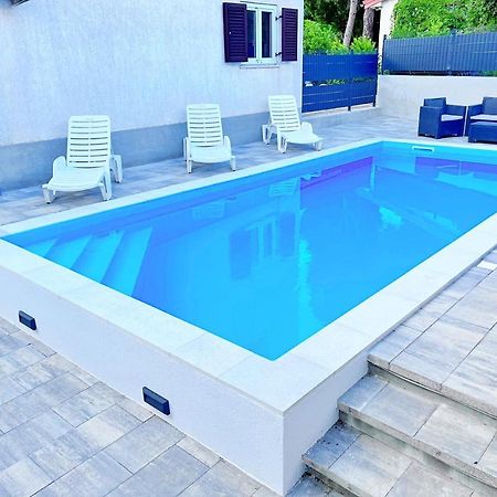 Adria Holiday Home Pinezici  Exterior photo